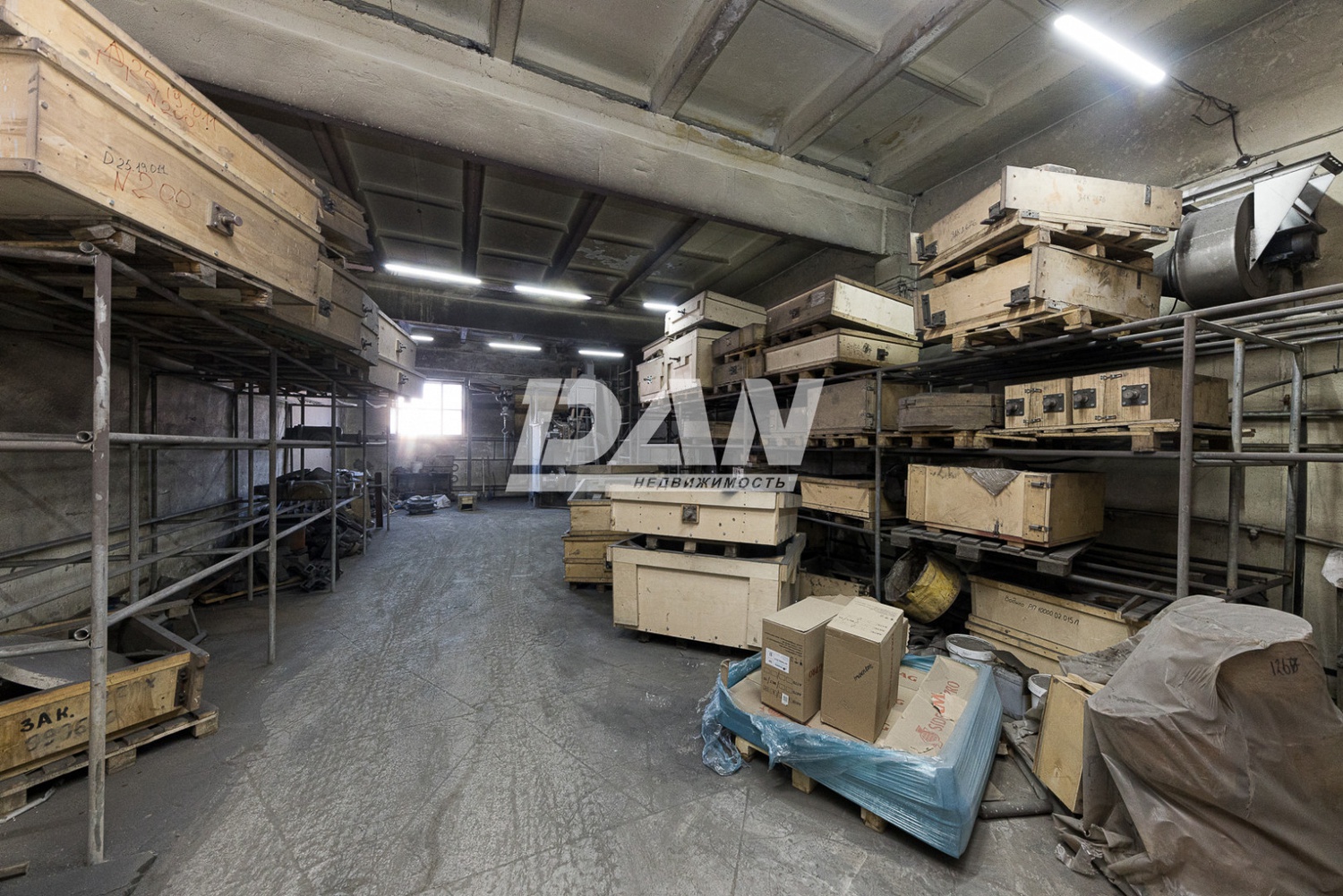 Производственное помещение 1301 м²