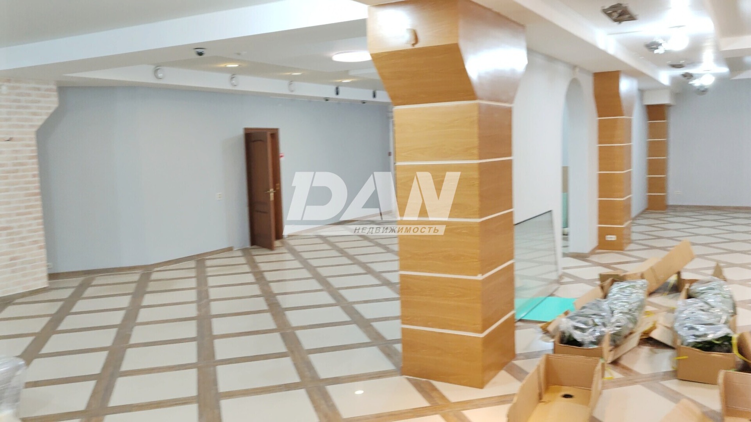 Торговое помещение 337,4 м²