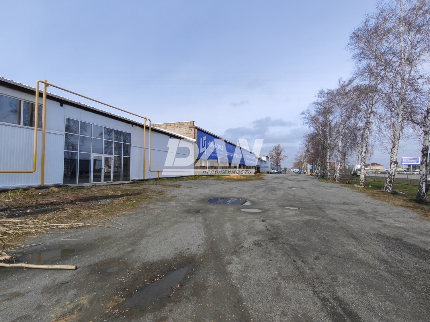 Помещение свободного назначения 648 м²