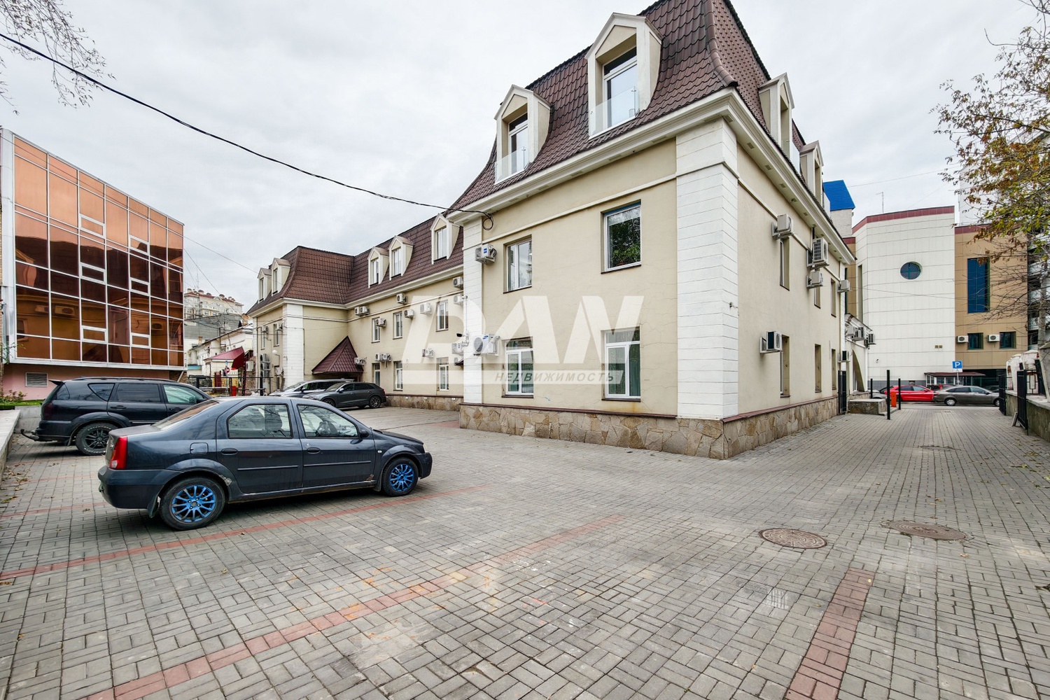 Торговое помещение 267,2 м²