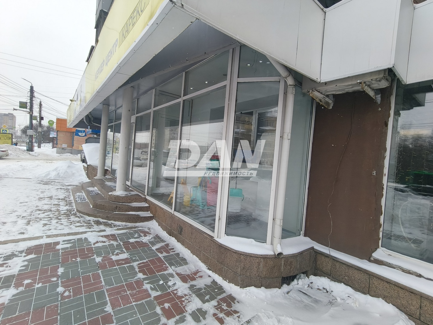 Торговое помещение 180 м²