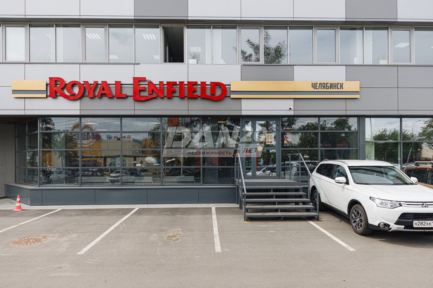 Торговое помещение 311 м²