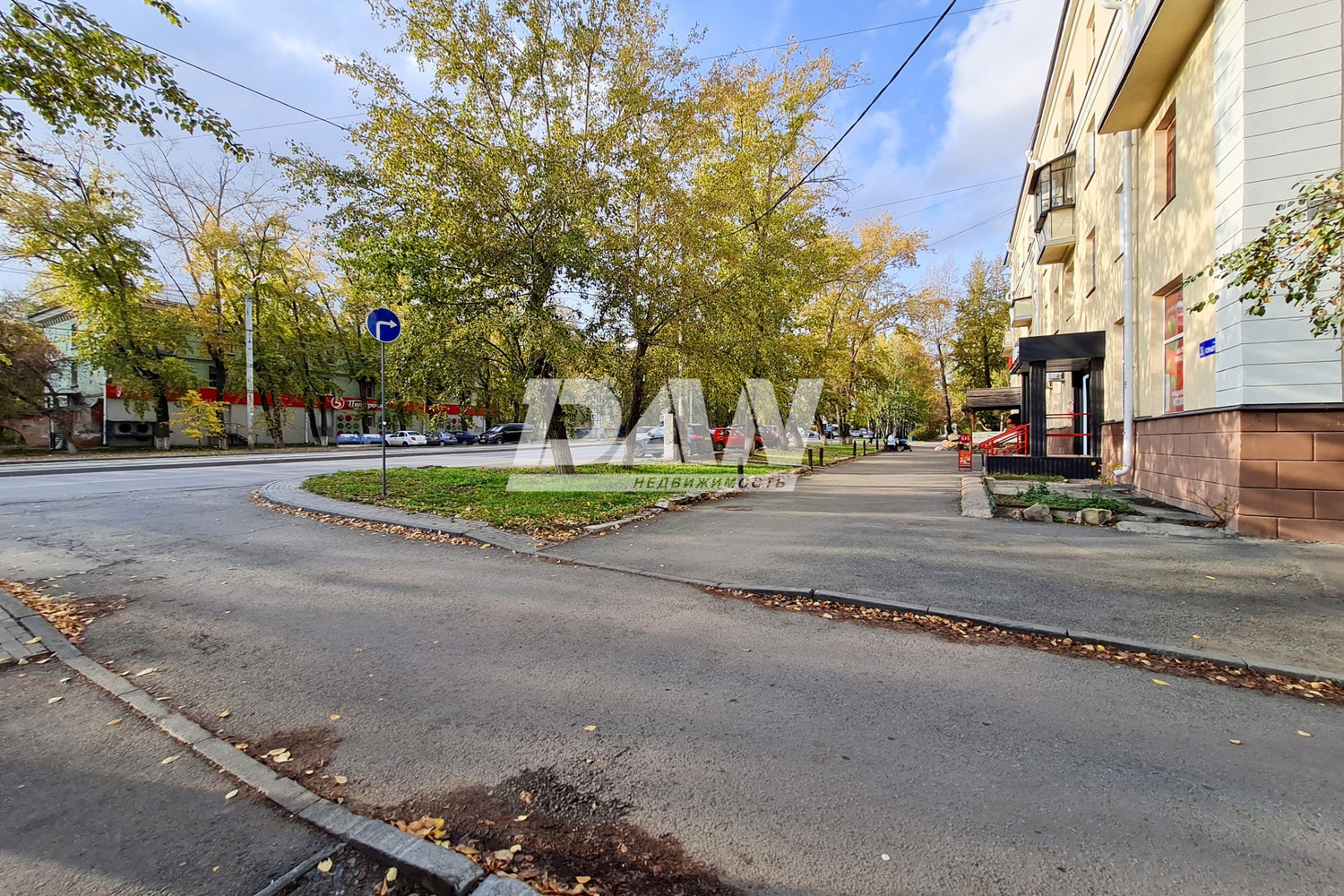 Торговое помещение 372 м²