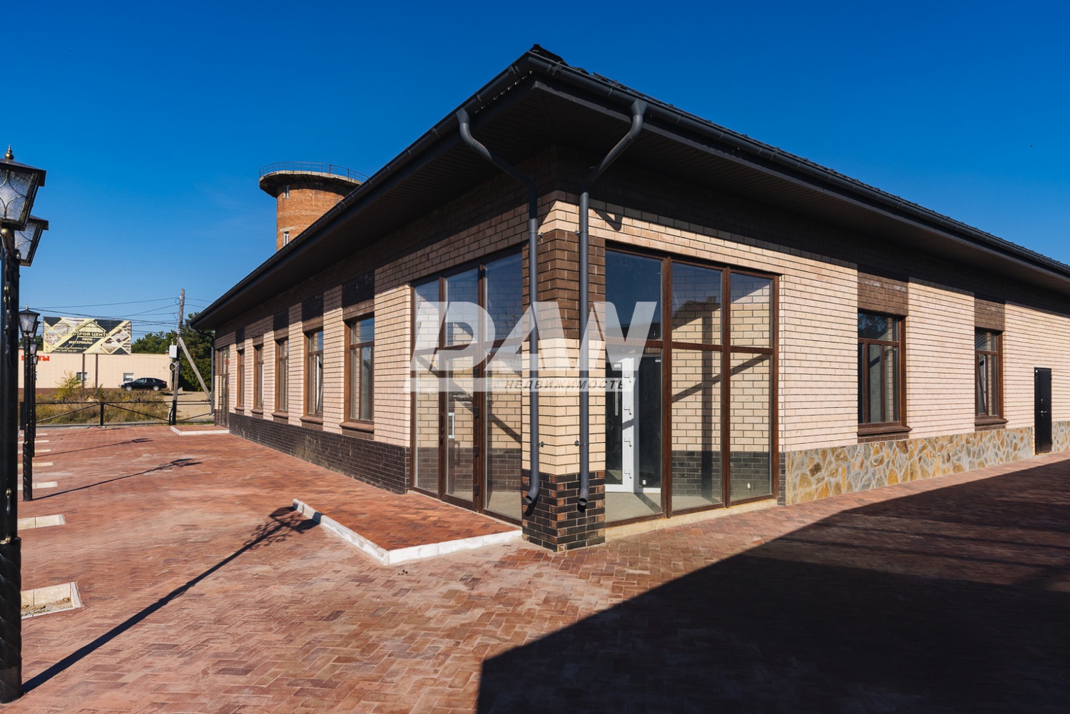 Торговое помещение 180 м²