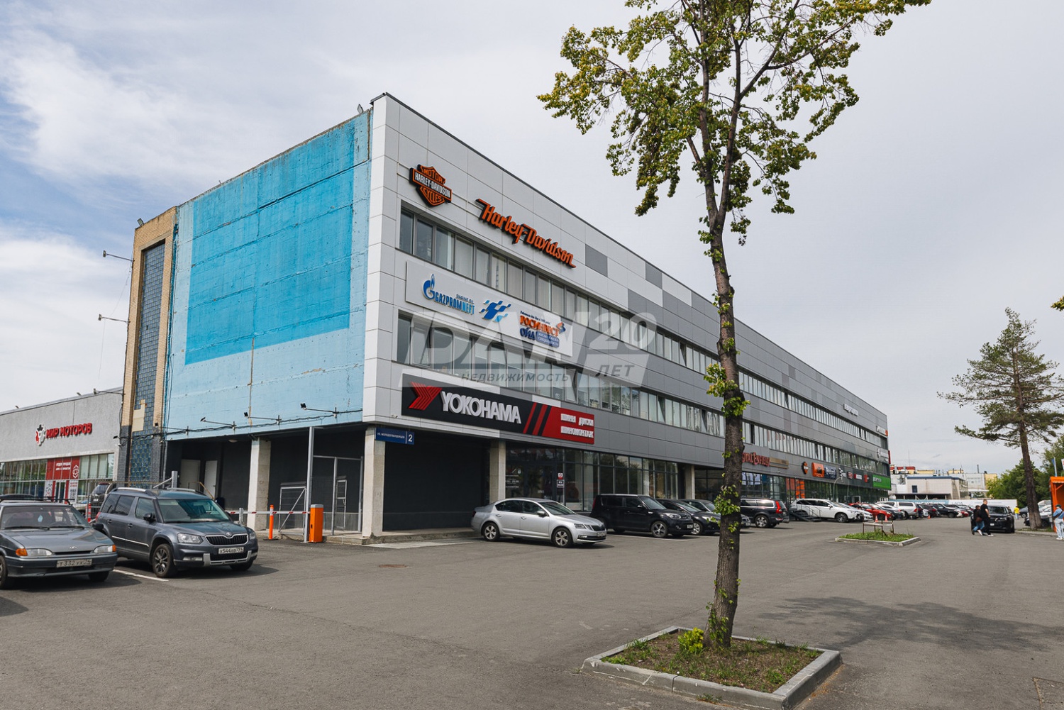 Торговое помещение 311 м²