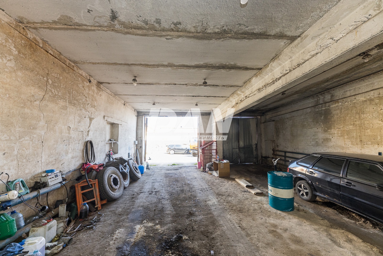 Производственное помещение 1734 м²