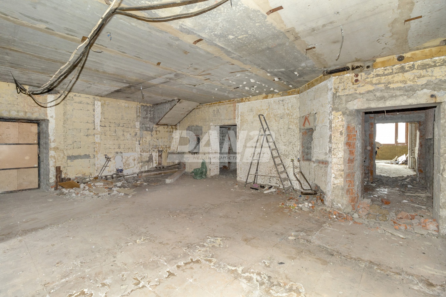 Помещение свободного назначения 520 м²