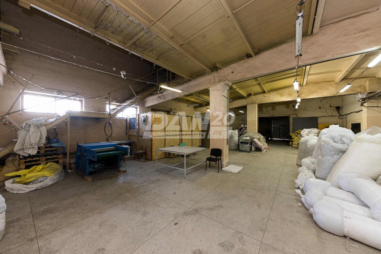 Производственное помещение 1200 м²