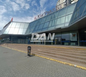 Торговое помещение, 372 м²
