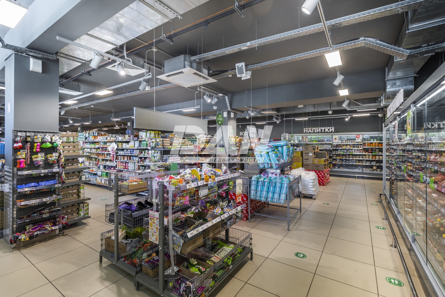 Торговая площадь 3431 м²