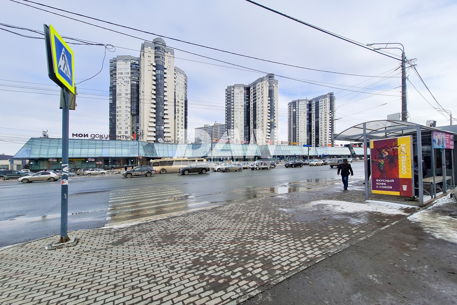 Торговая площадь 372 м²