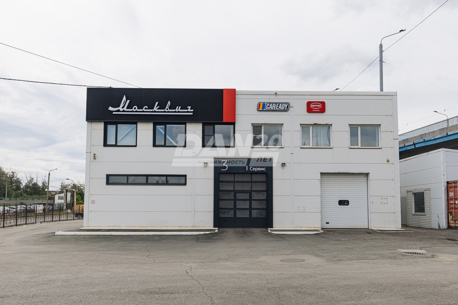 Торговая площадь 1625 м²