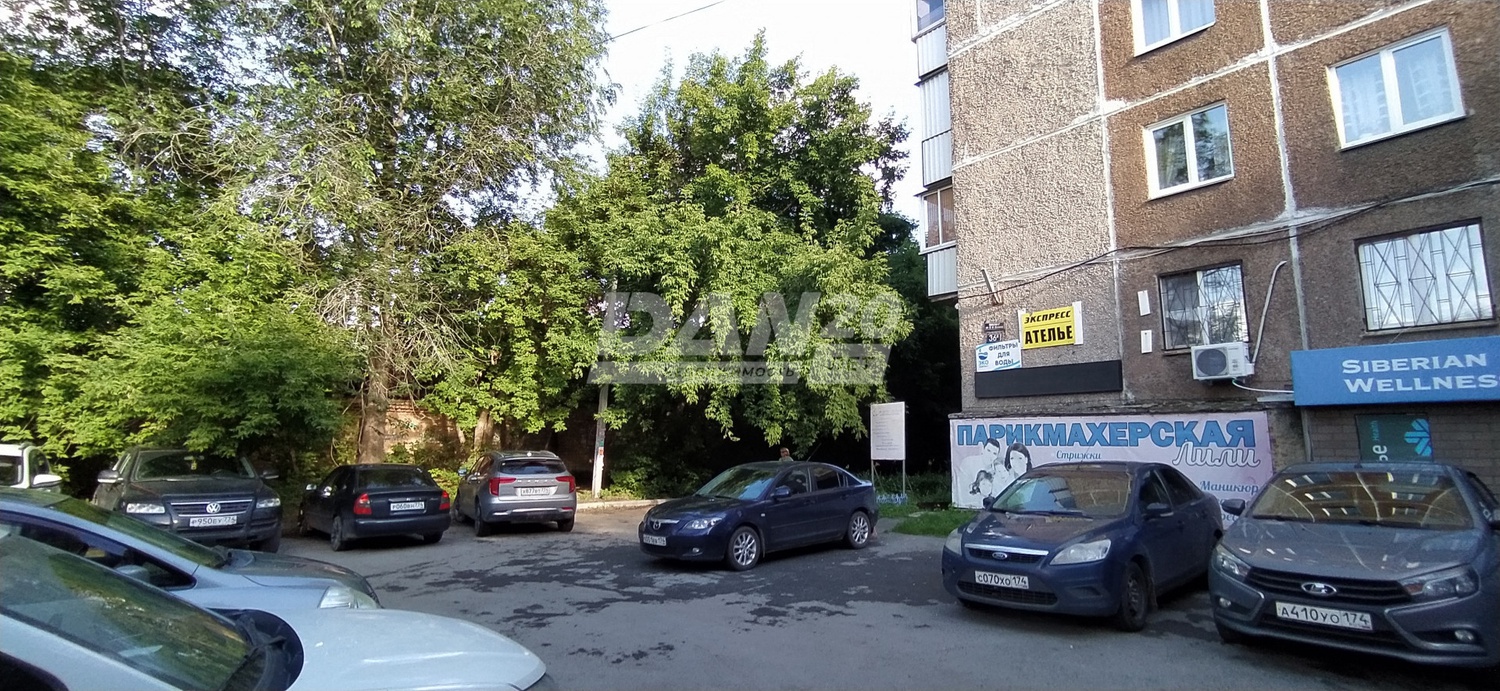 Торговая площадь 42,7 м²