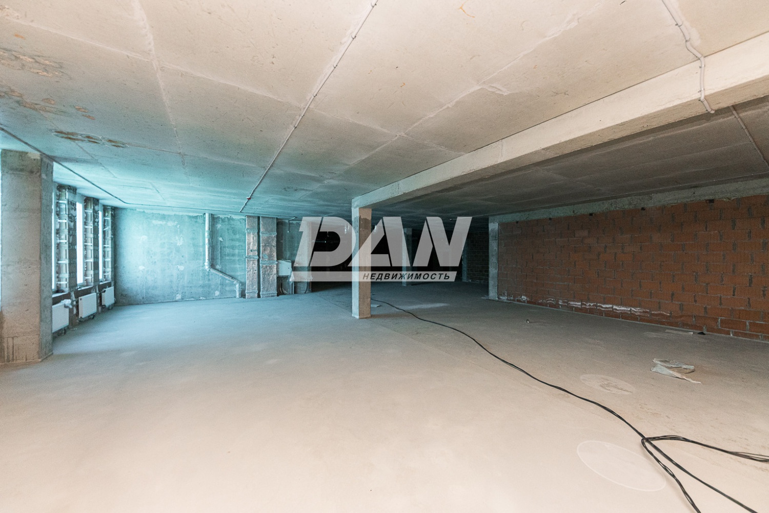 Помещение свободного назначения 324,1 м²