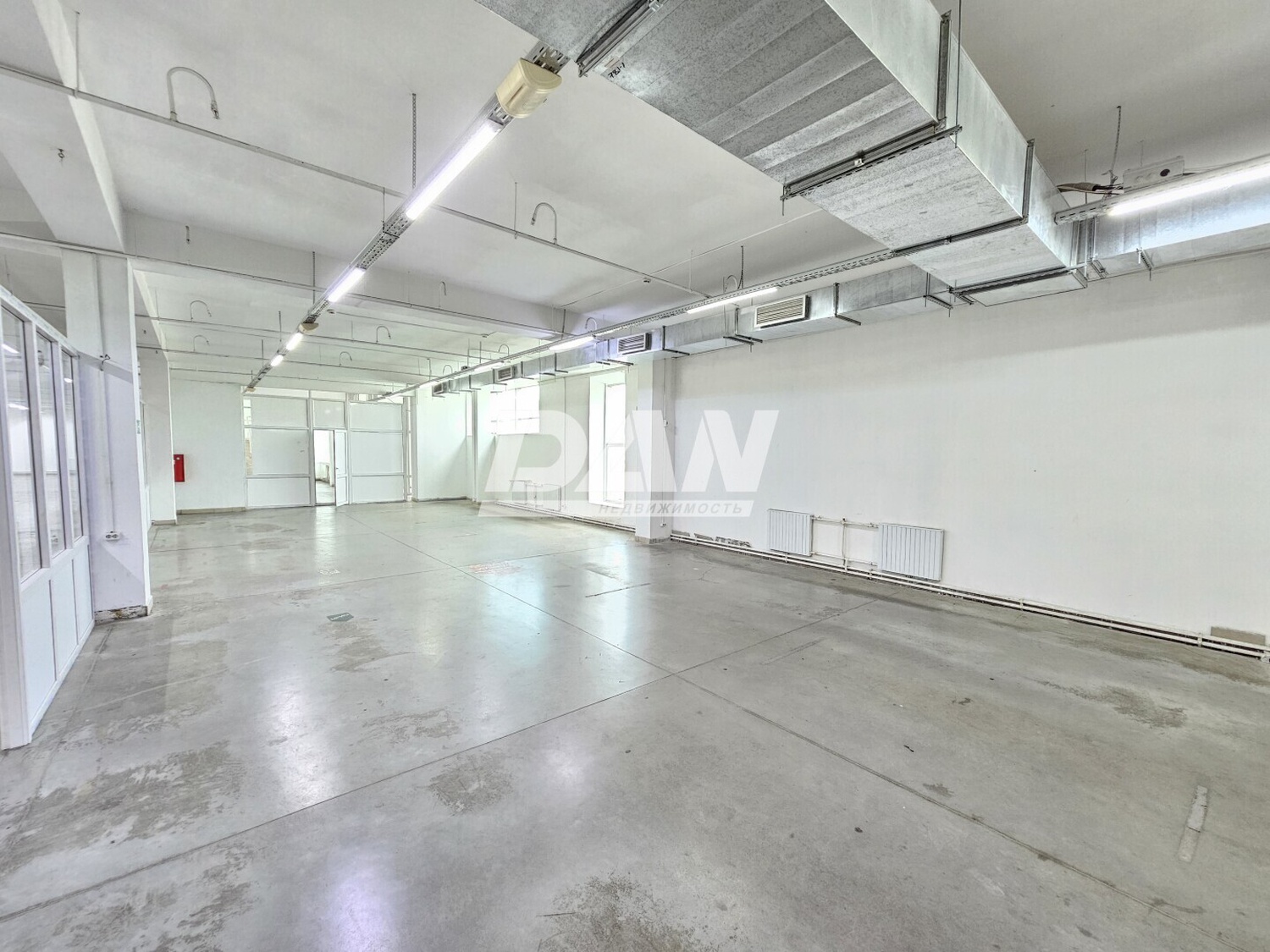 Помещение свободного назначения 401,8 м²
