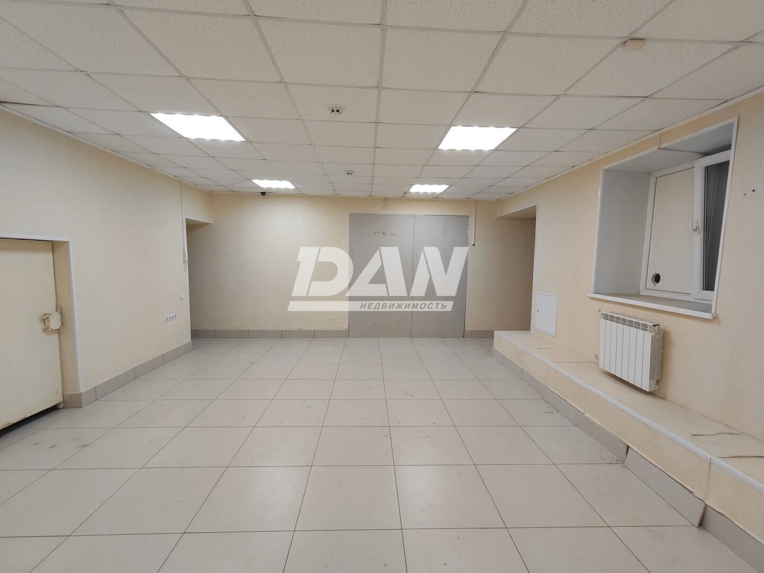 Помещение свободного назначения 295 м²