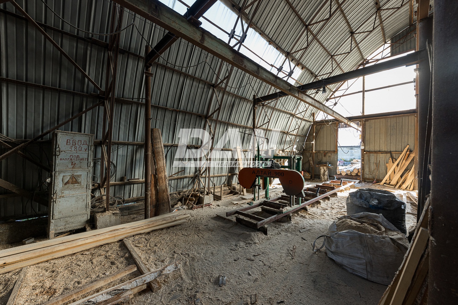 Производственное помещение 1132 м²