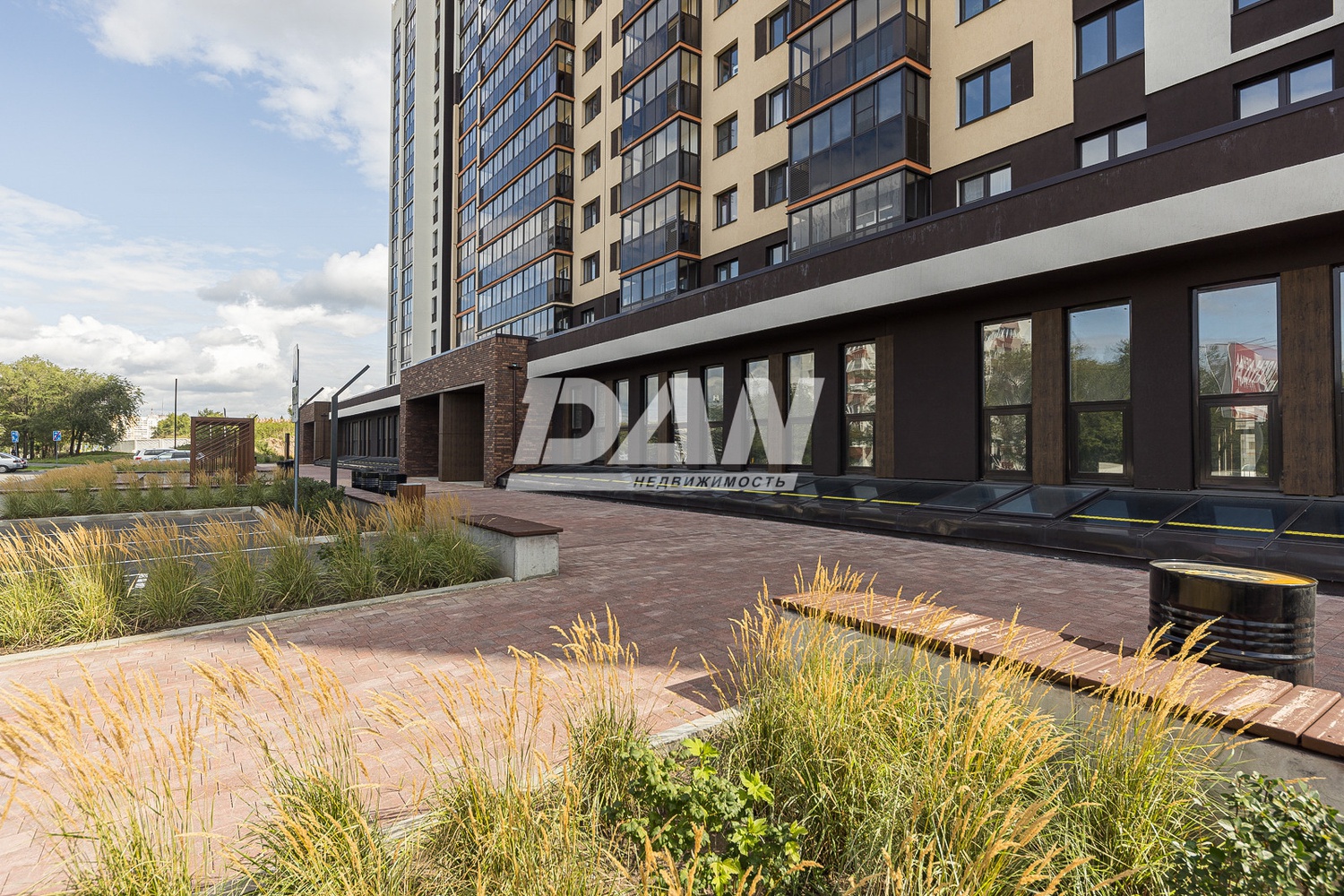 Торговое помещение 270 м²