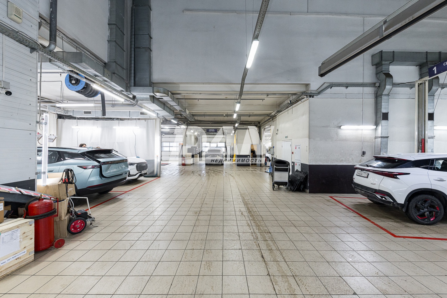 Торговое помещение 1800 м²