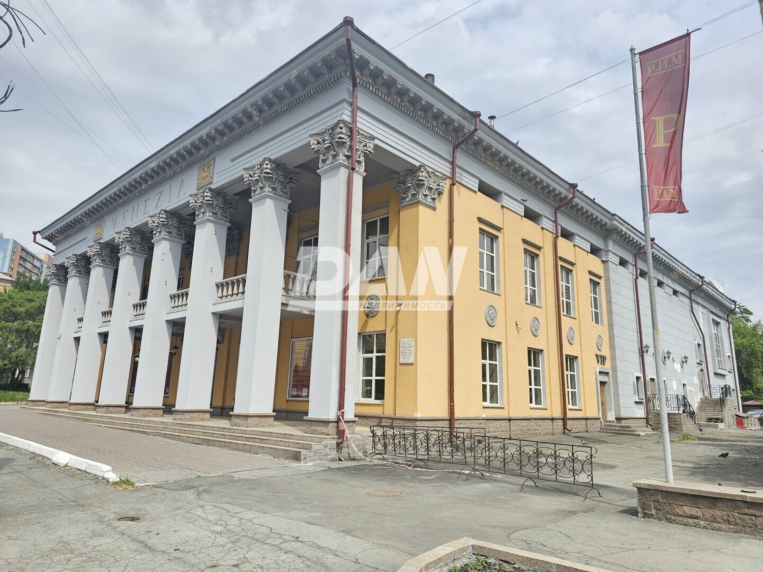 Помещение свободного назначения 650 м²