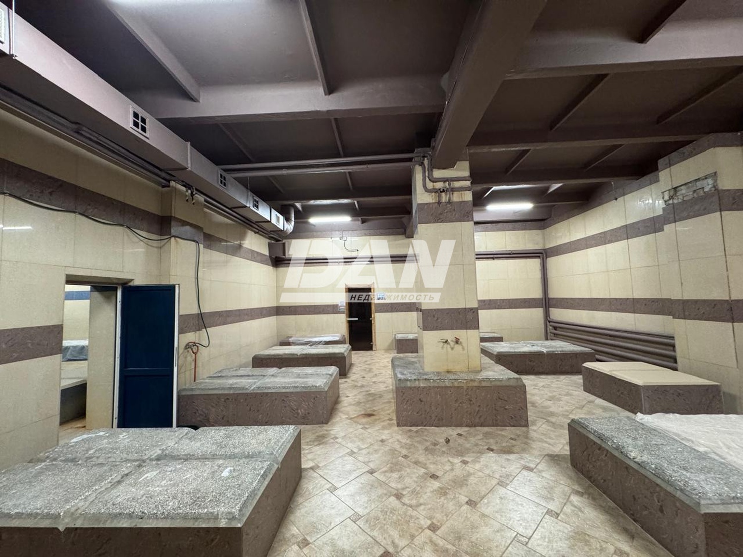 Помещение свободного назначения 818,6 м²