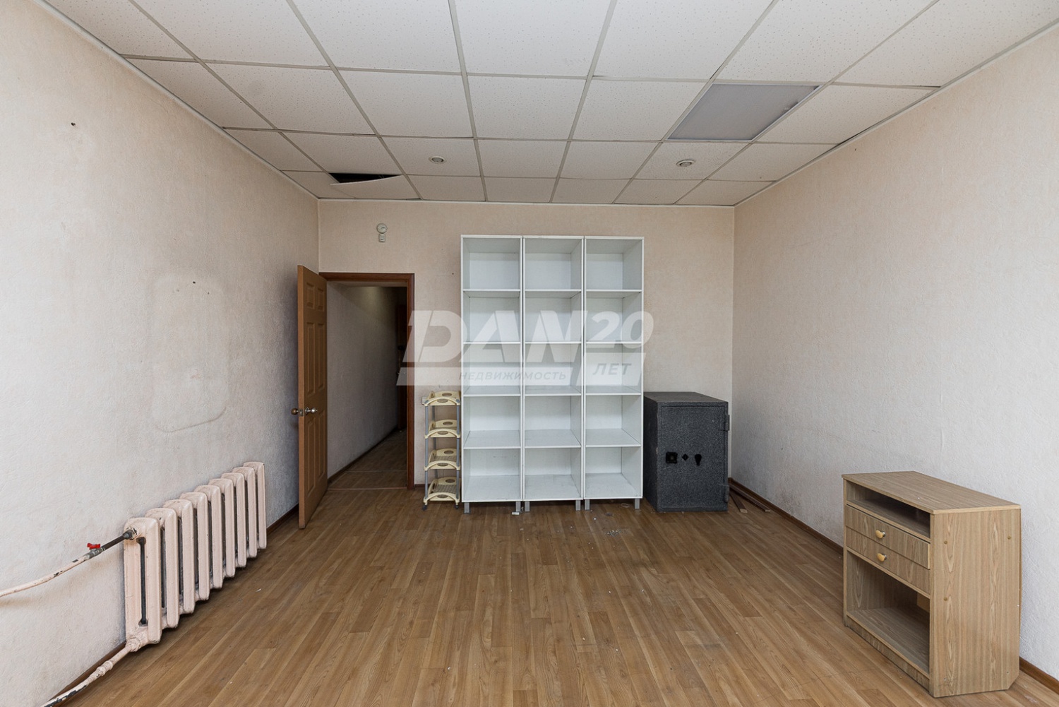 Торговое помещение 300 м²
