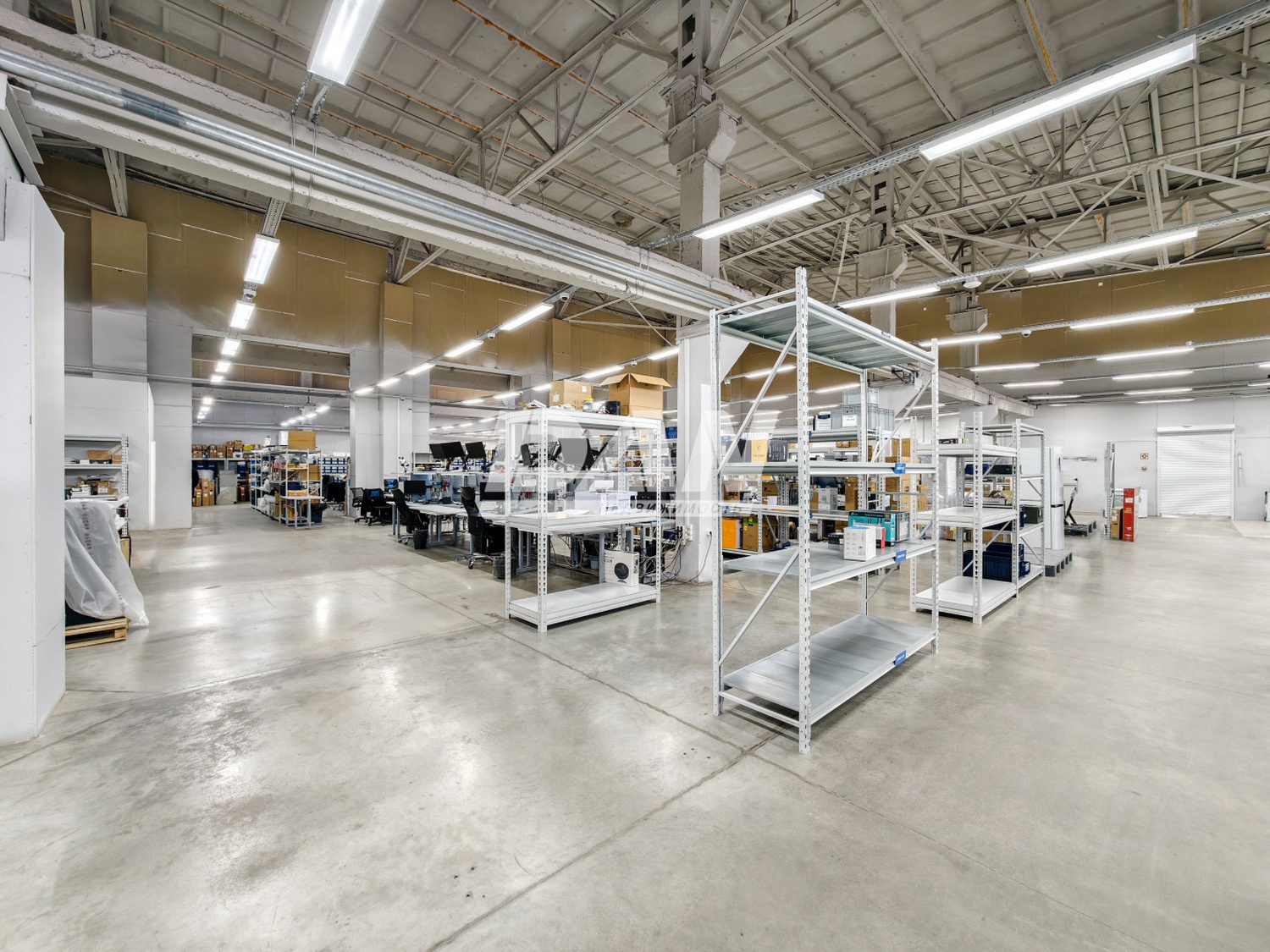 Помещение свободного назначения 1486 м²