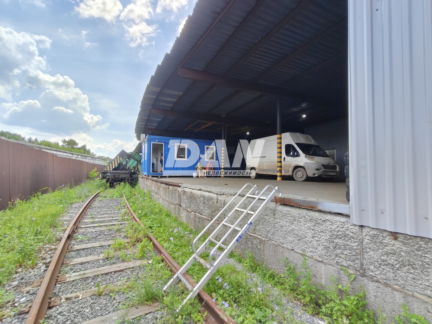 Склад 1410 м²