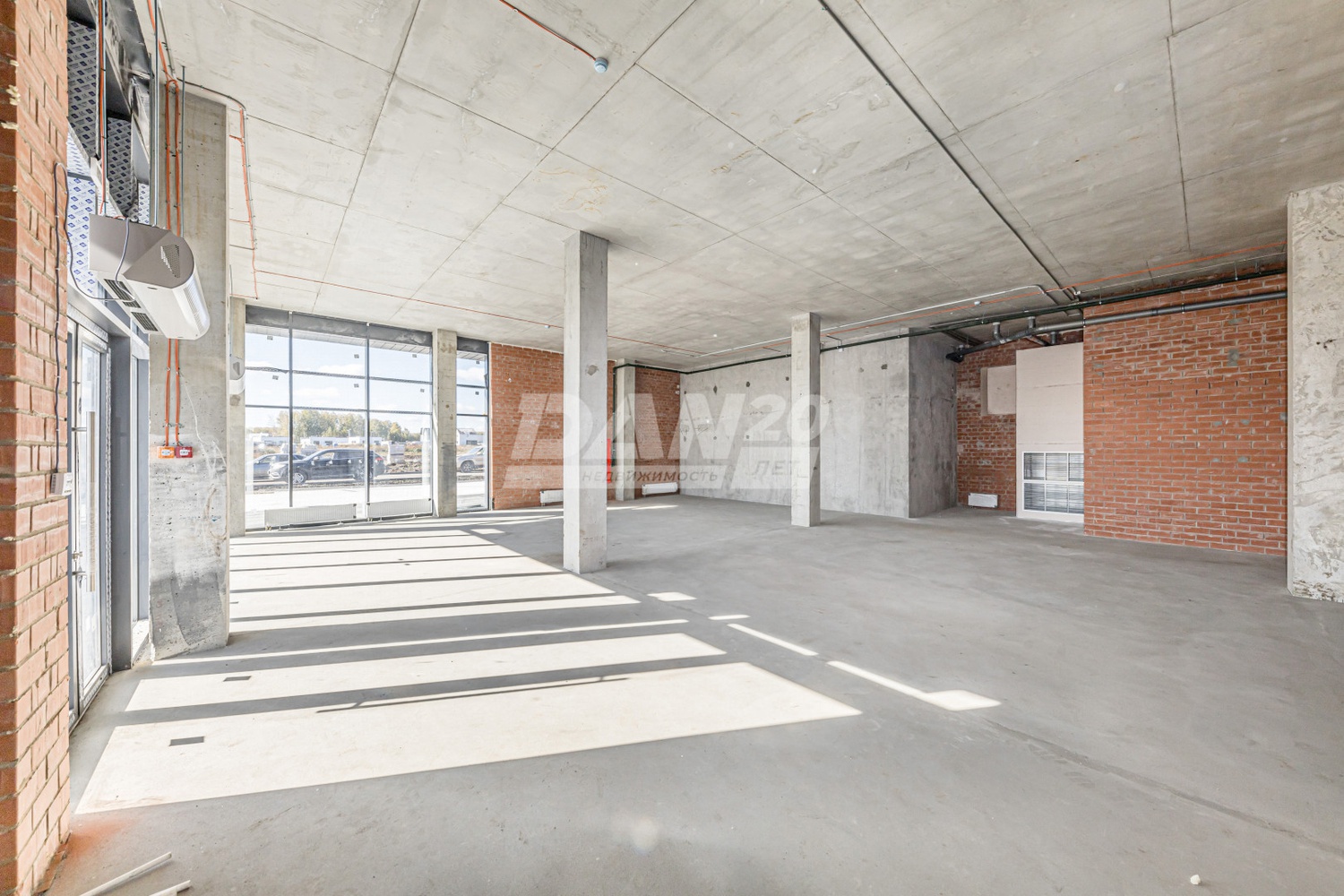 Помещение свободного назначения 641,3 м²