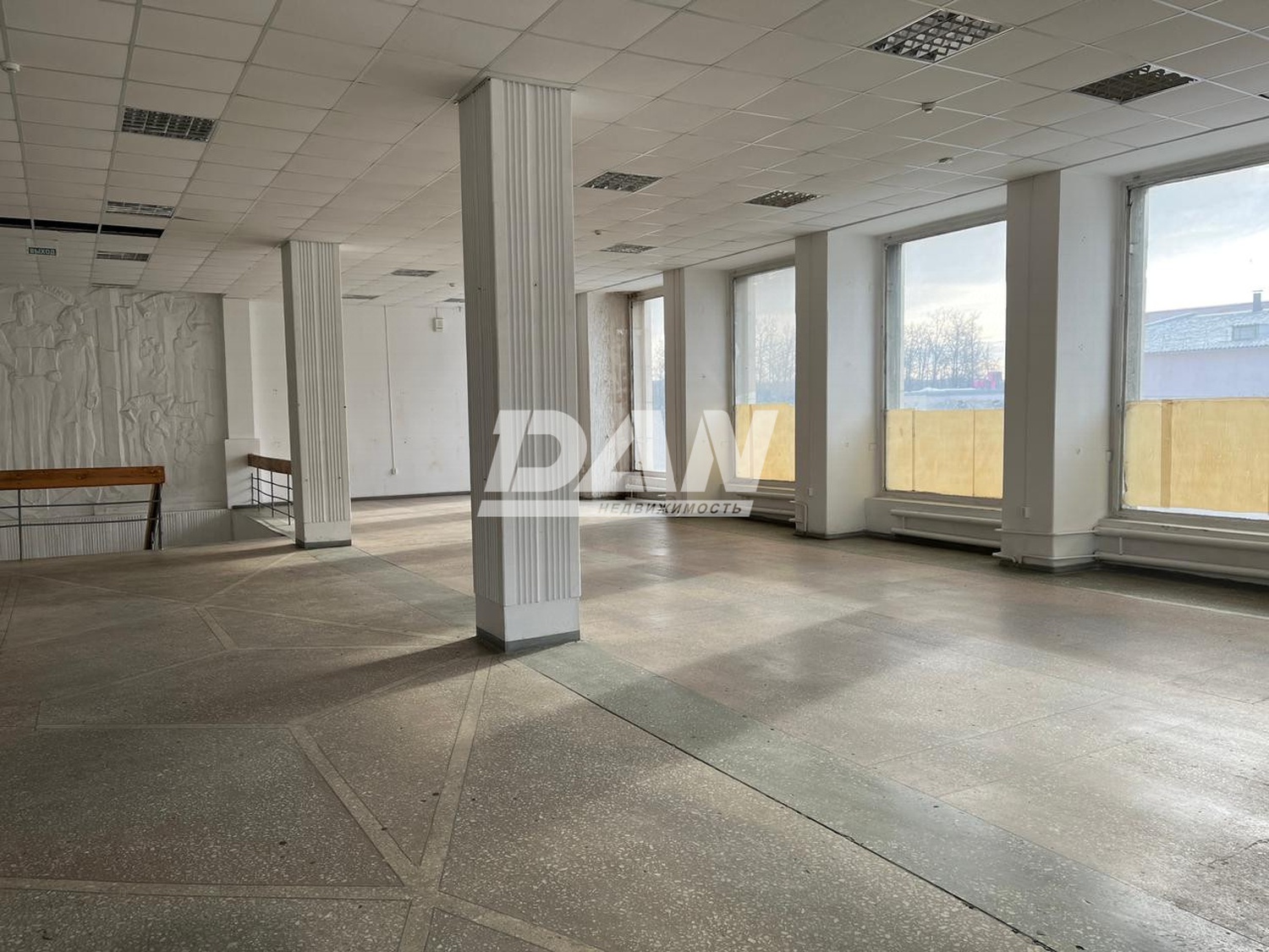 Помещение свободного назначения 450 м²