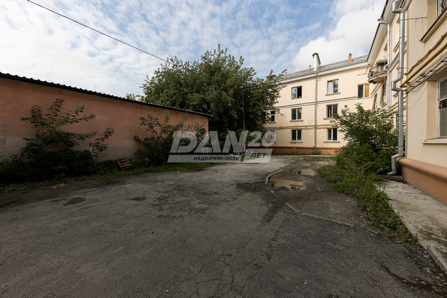 Помещение свободного назначения 353 м²