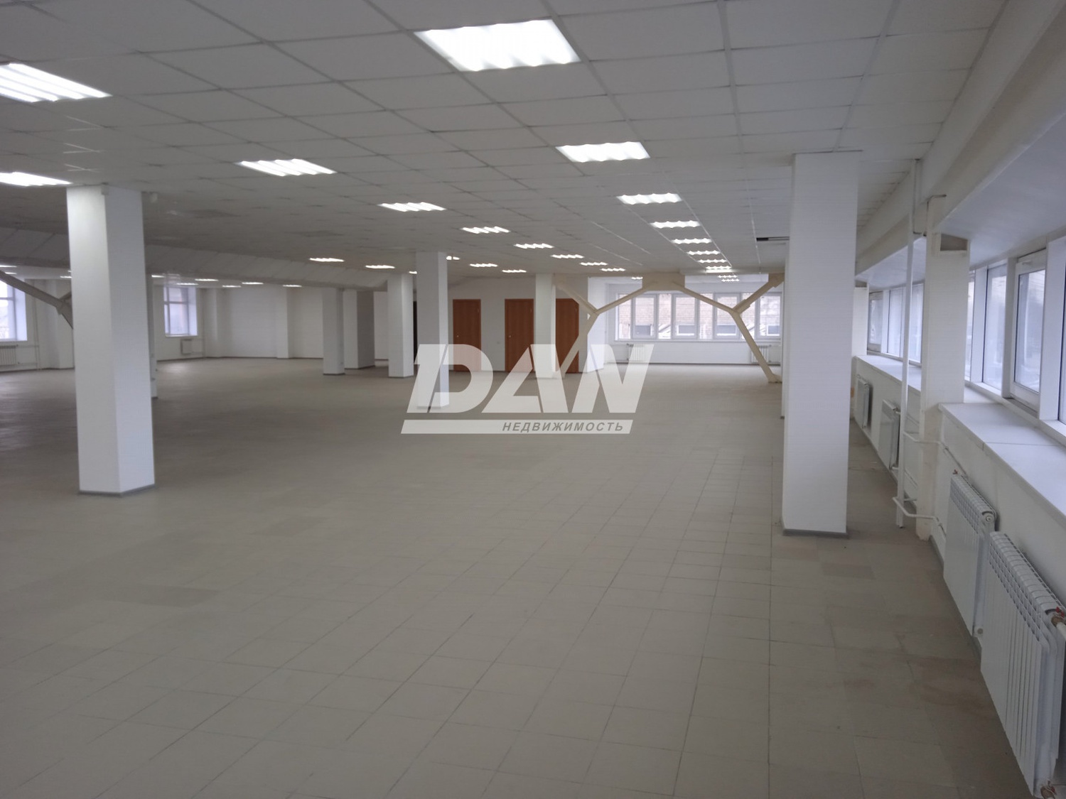 Помещение свободного назначения 600 м²