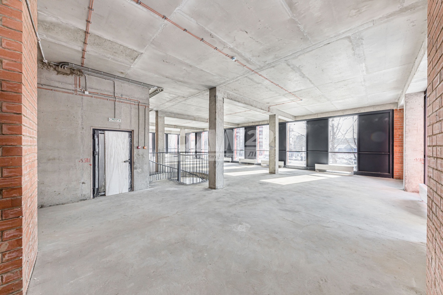 Торговая площадь 459,6 м²