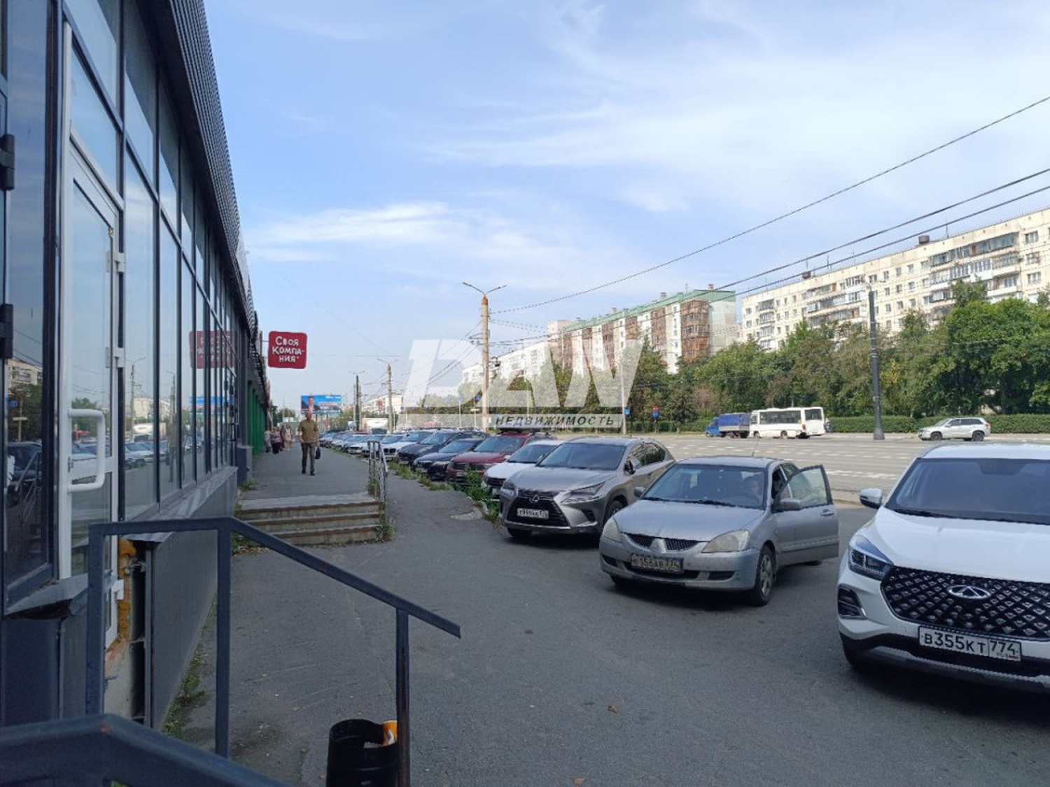 Торговое помещение 296 м²