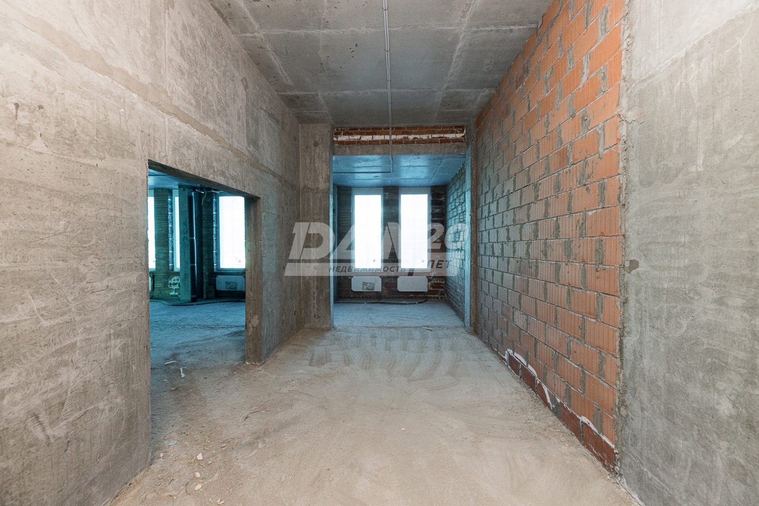 Торговая площадь 296,8 м²