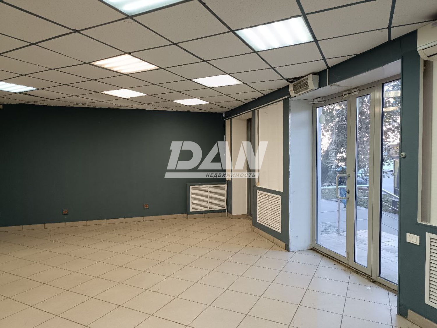 Торговое помещение 84 м²