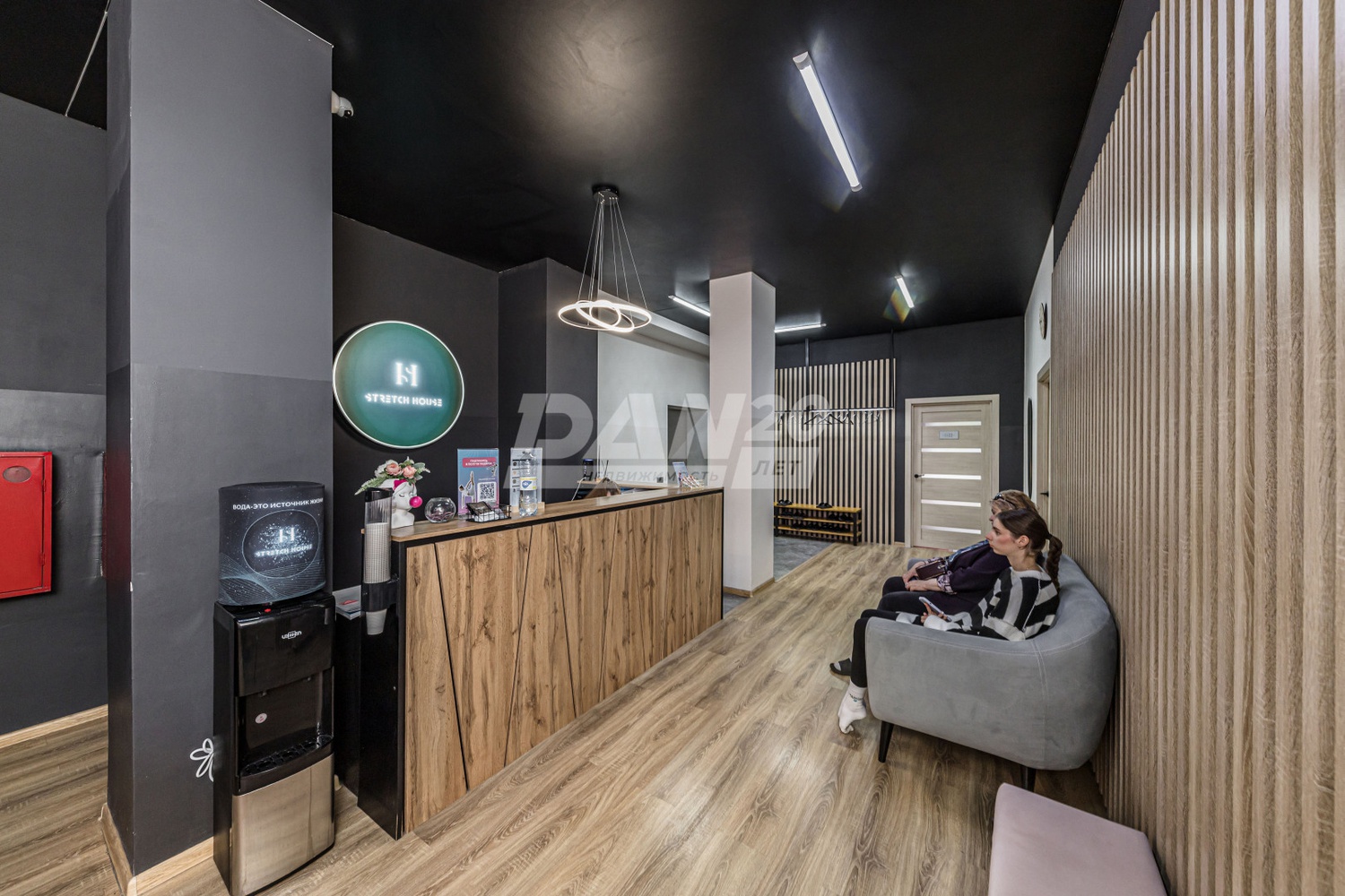 Помещение свободного назначения 271 м²