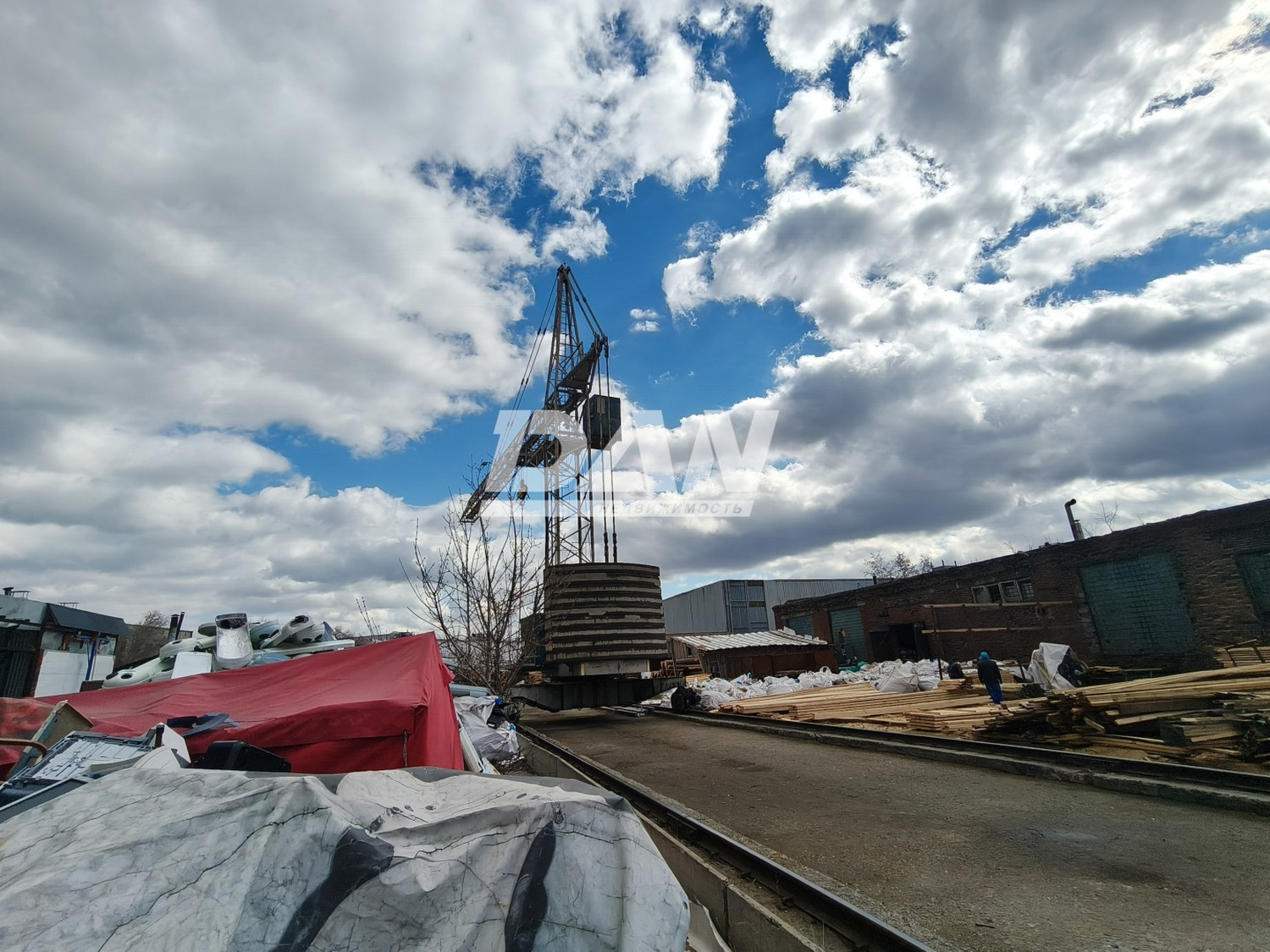 Производственное помещение 6500 м²