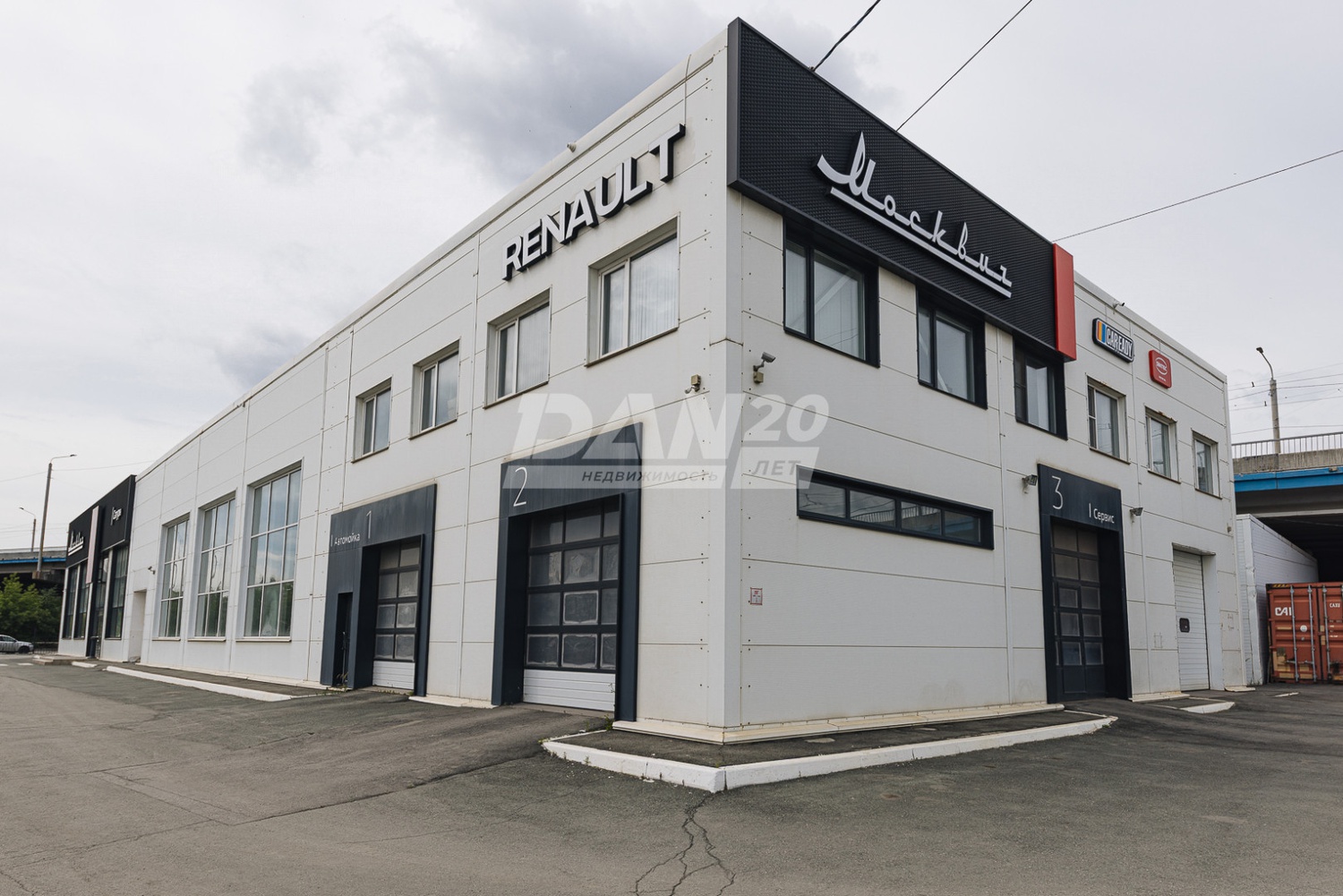 Торговая площадь 1625 м²