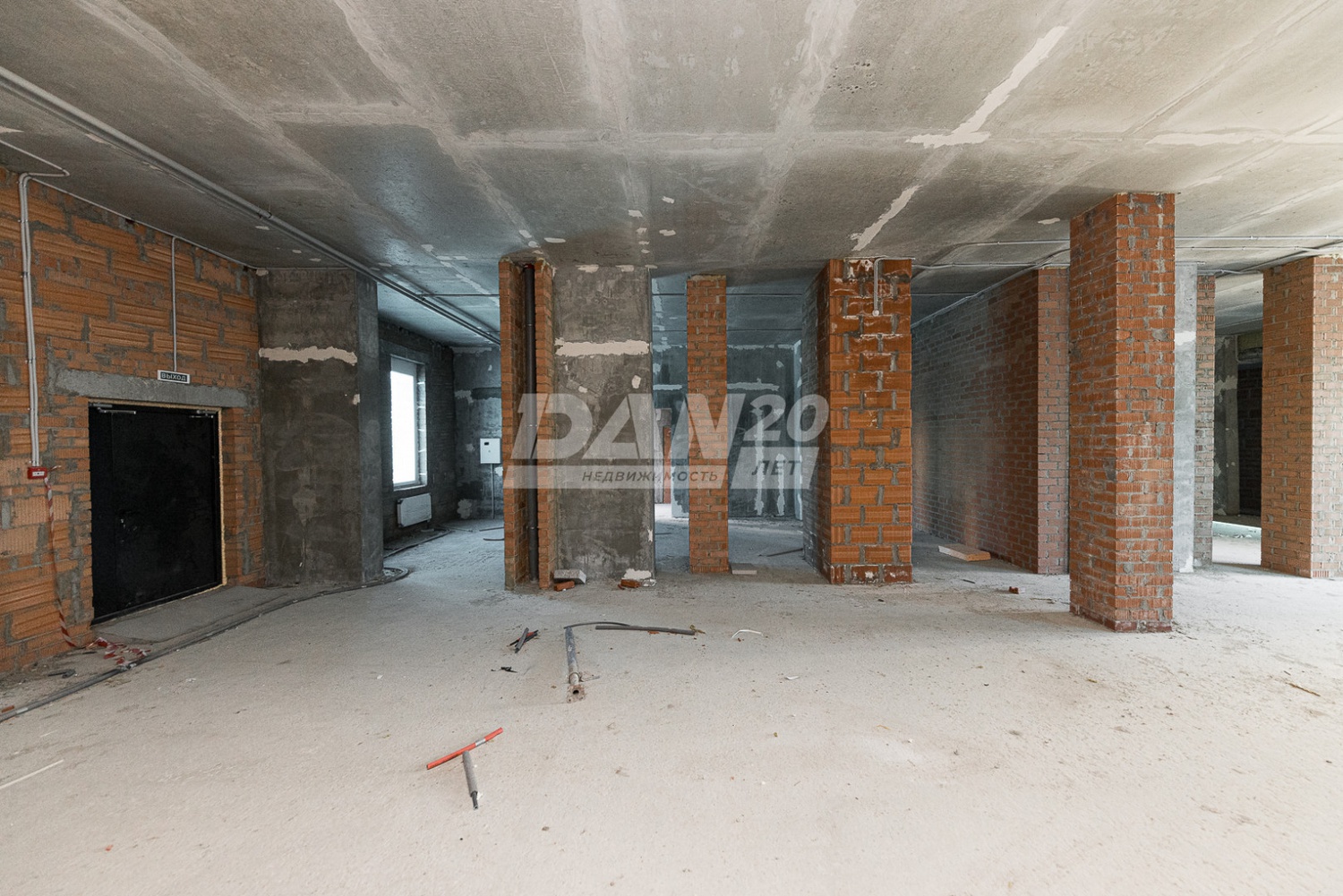 Торговая площадь 323,8 м²
