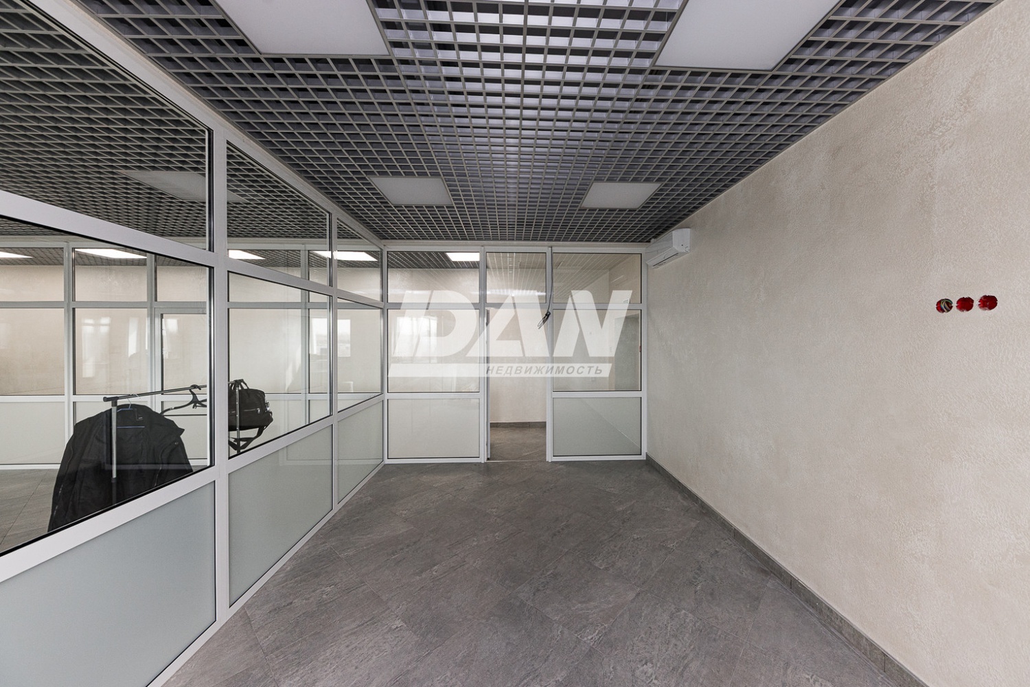 Склад 1872 м²