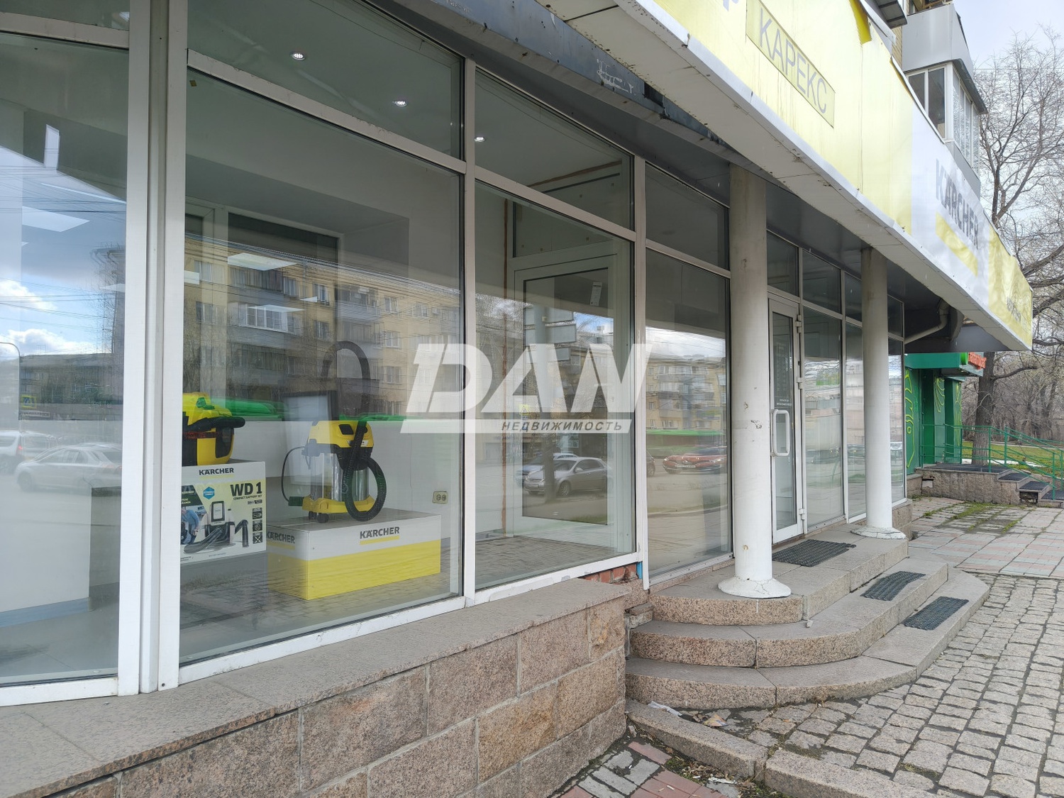 Торговое помещение 180 м²