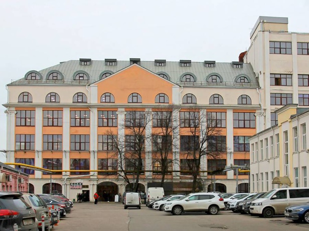 Российский аукционный дом выставил на торги два офисных центра в Москве