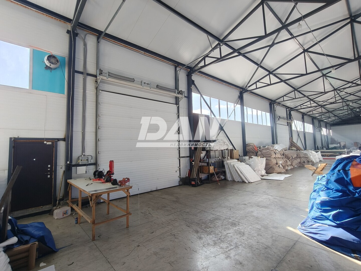 Склад 1283 м²