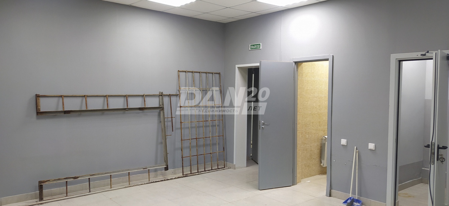 Помещение свободного назначения 215,2 м²