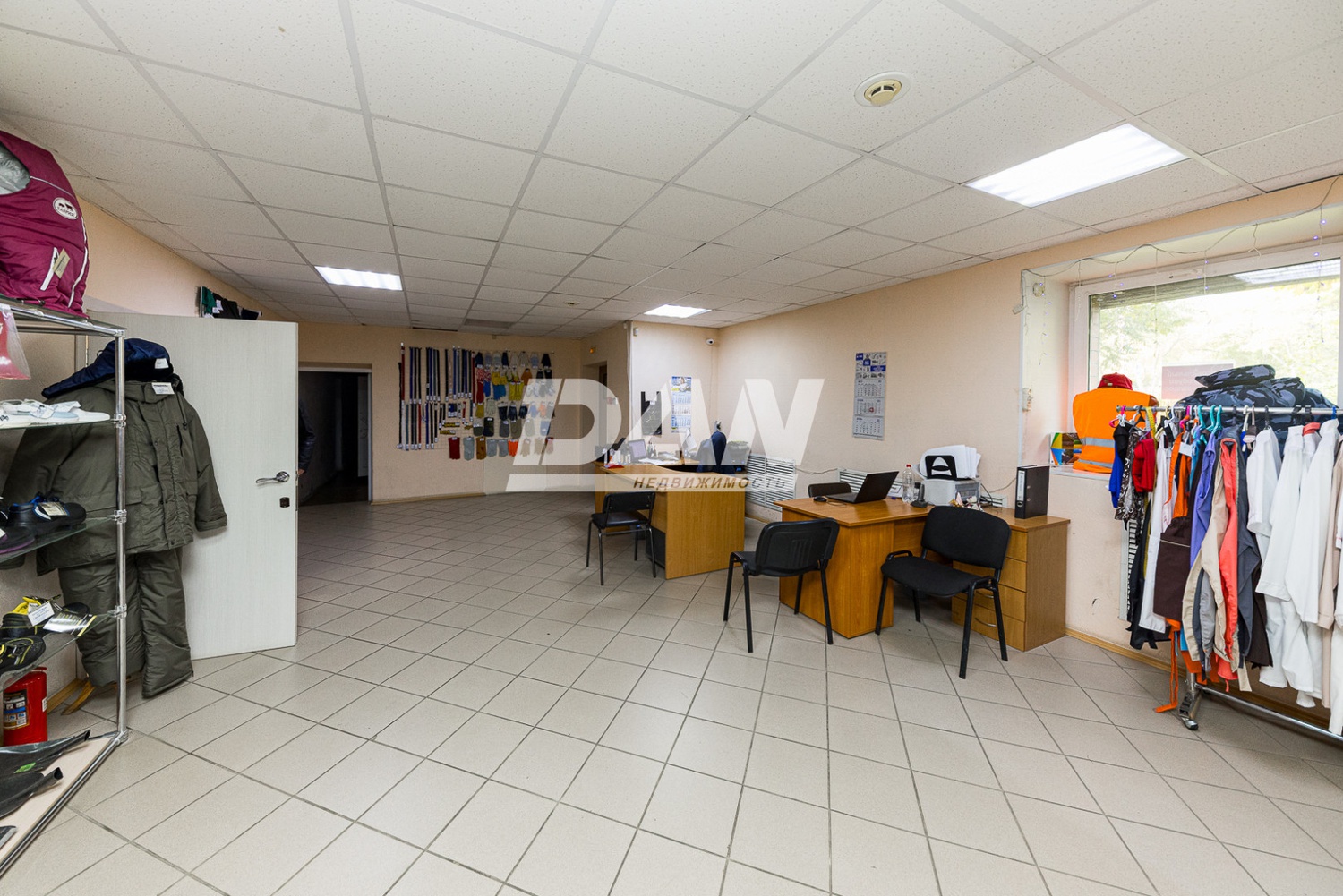 Помещение свободного назначения 245 м²