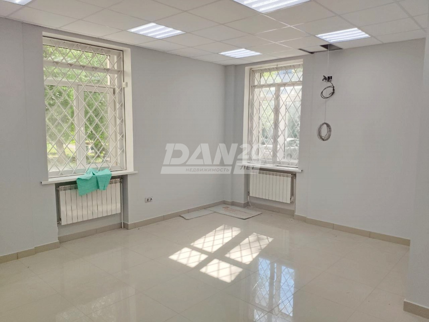 Торговое помещение 241 м²