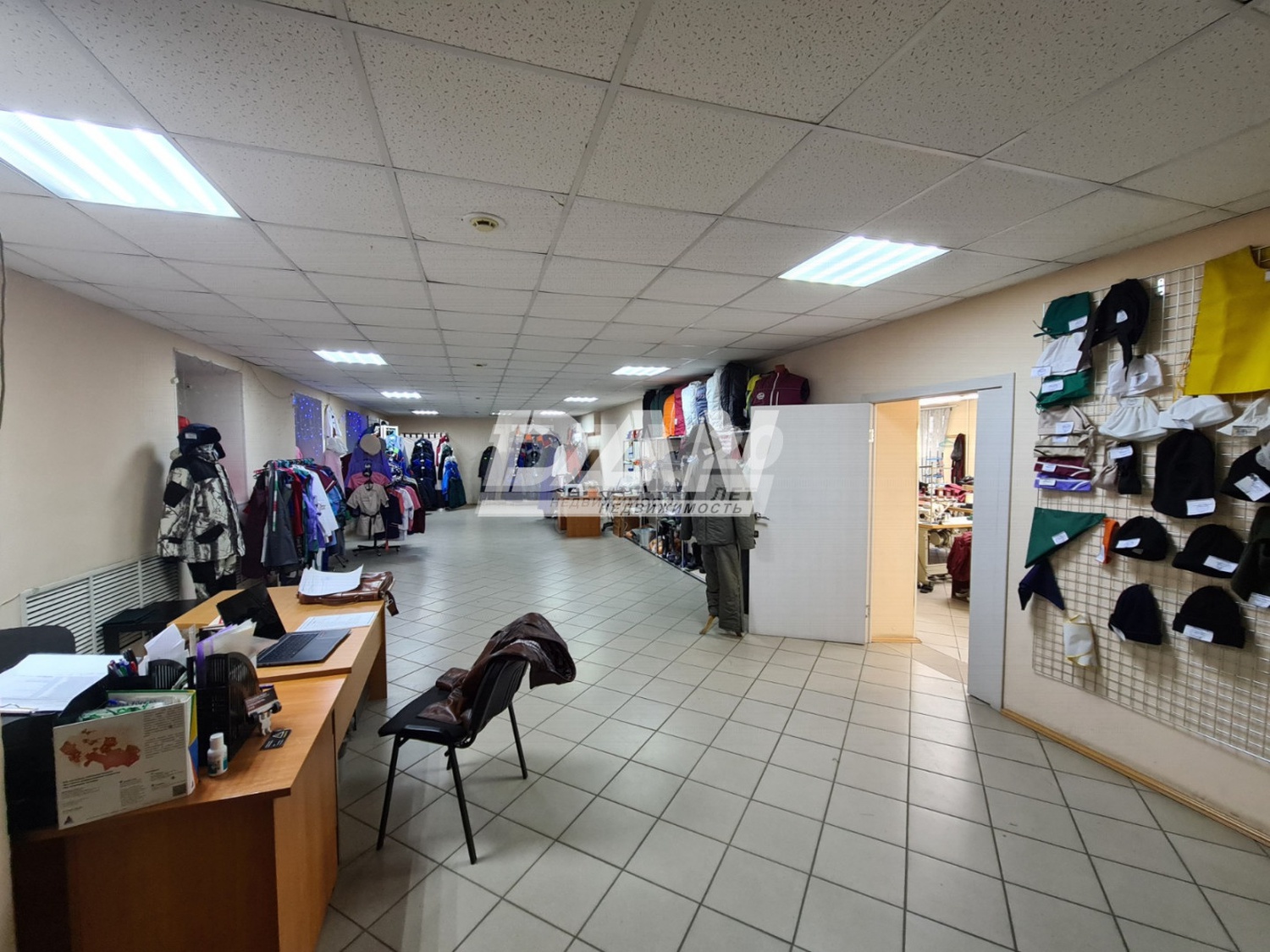 Помещение свободного назначения 245 м²