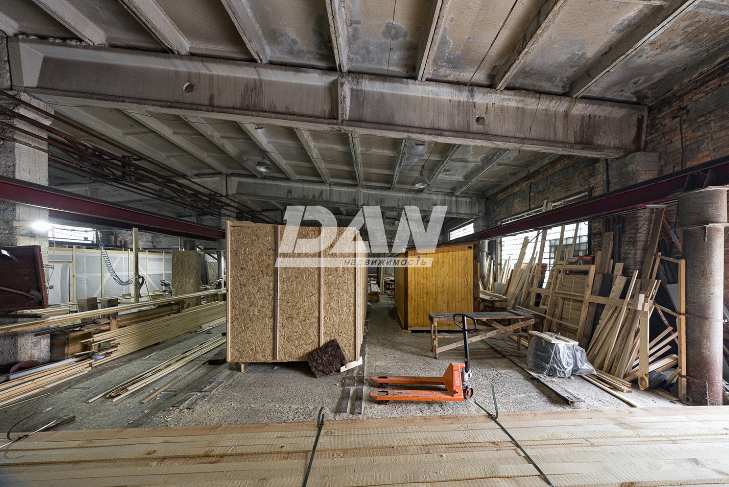 Производственное помещение 6500 м²