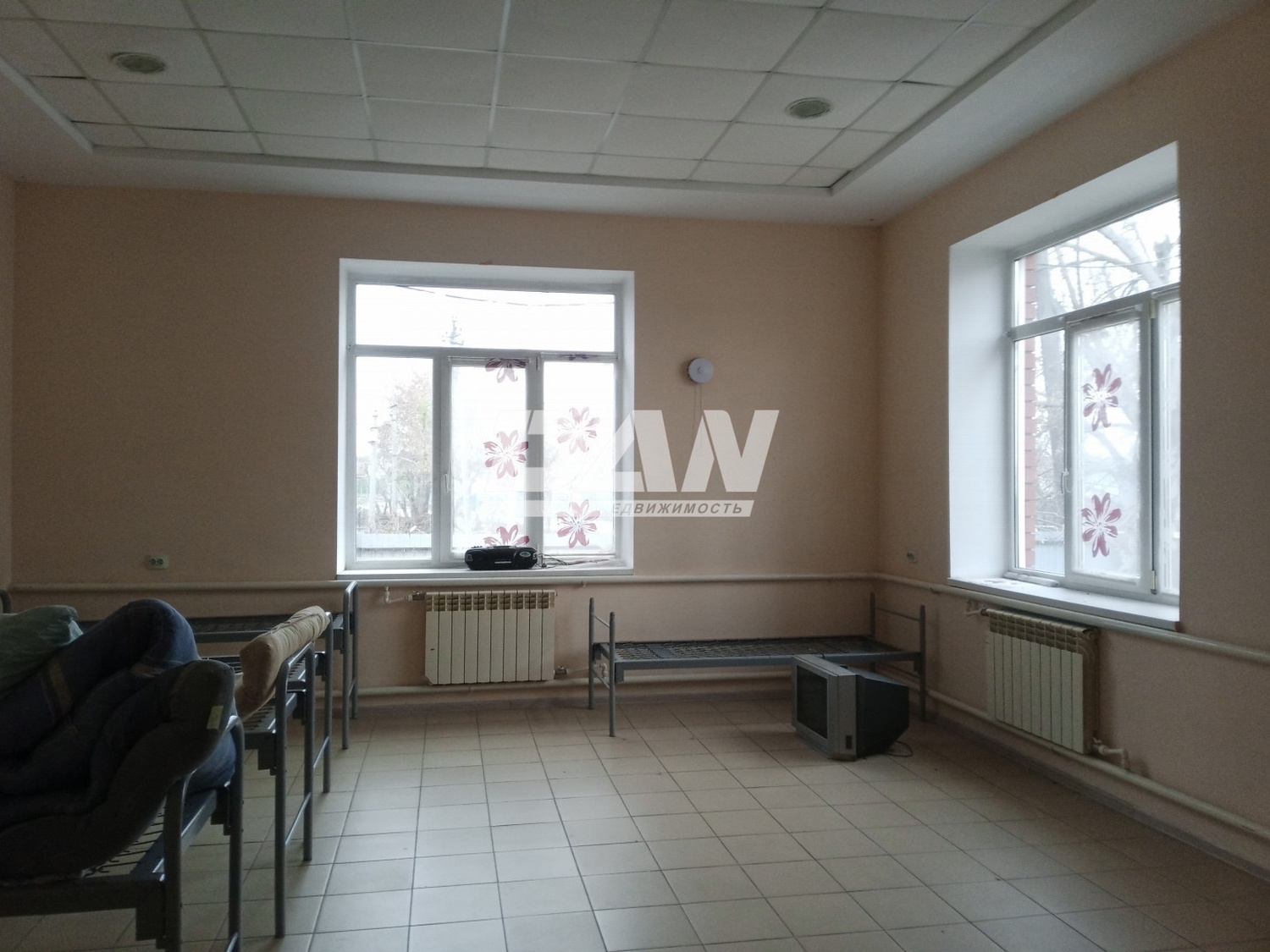 Помещение свободного назначения 200 м²